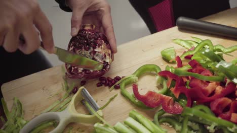 Women-cooking-healthy-salad-together
